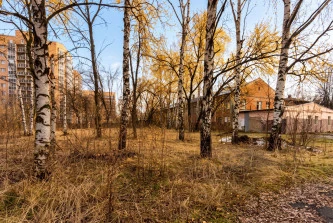 Здание бывш. больницы,  площадью 1928 кв. м, земельный участок, площадью 8721 кв. м, движимое имущество: г. Ярославль, ул. 8 Марта, д. 5